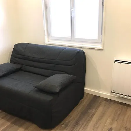 Joli Petit Fonctionnel Proche Rennes Apartment *